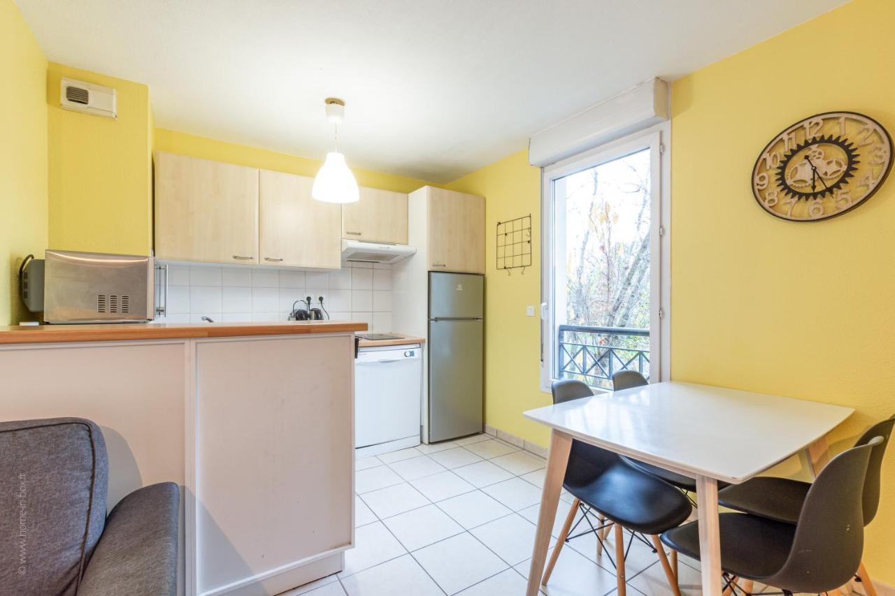 Appartement Mona, F2 Pour 4 Pers. - Fairytale Factory à Bussy-Saint-Georges Extérieur photo